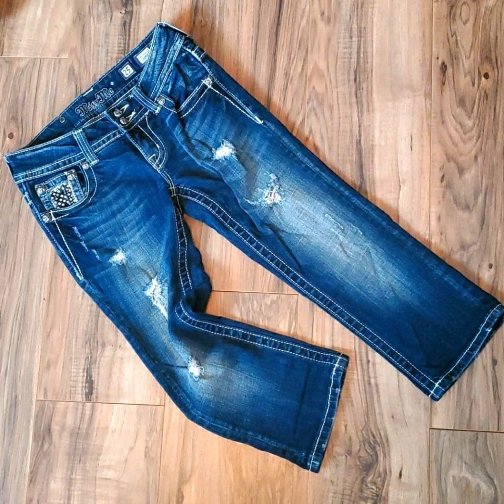 Stylish Blue Distressed Women's Jeans